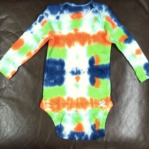 ***GIFT*** NEW Tie dye onesie Gerber 18 months